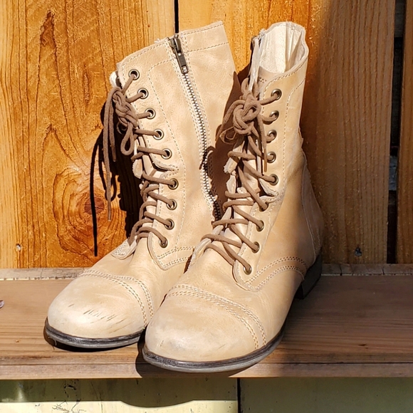 Steve Madden Military-Inspired Lace up w/ Zipper Leather Boots. Size 6.5. Tan - Picture 15 of 15